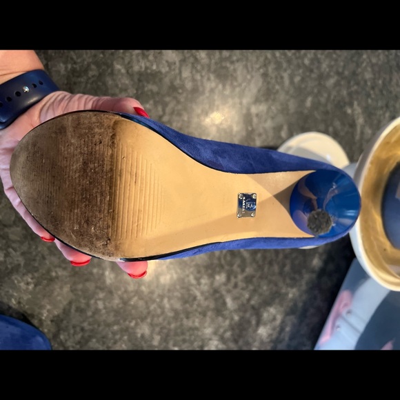 Bakers Woman's Blue Suede Stiletto Platform Heels - Picture 9 of 9